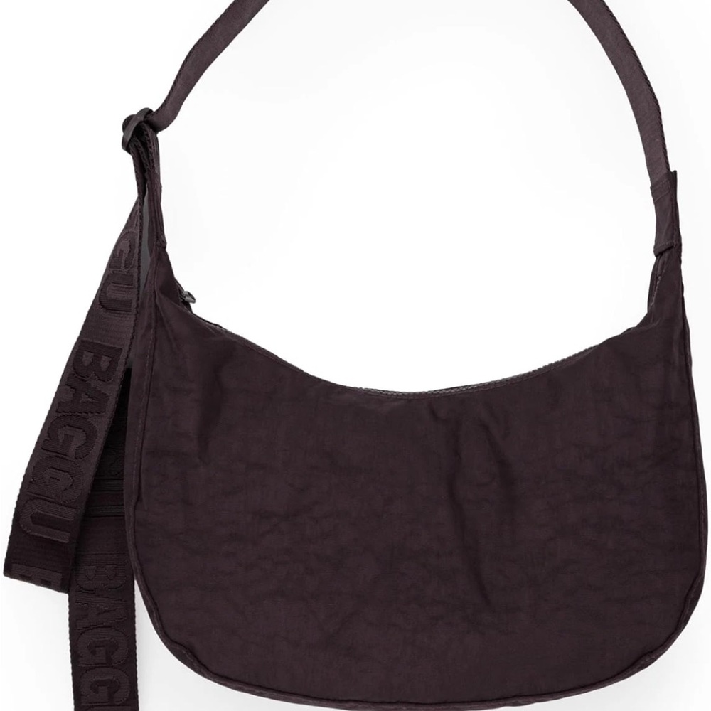 BAGGU Medium Crescent in Chocolate Plum - Picture 5 of 5